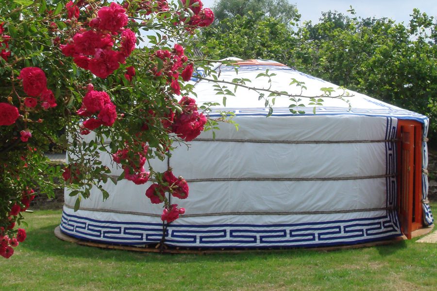 yourte à la montagne